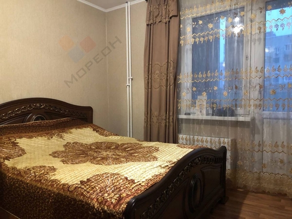 
   Продам 2-комнатную, 57 м², Краевая ул, 1/3

. Фото 5.