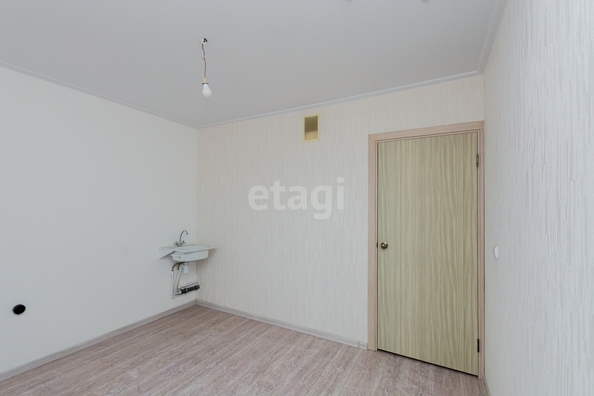 
   Продам 1-комнатную, 37.8 м², Героя Аверкиева А.А. ул, 21

. Фото 8.