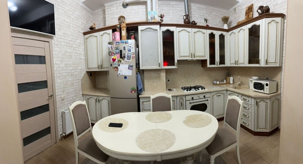 
   Продам 2-комнатную, 80 м², Зеленая ул, 18/3

. Фото 16.