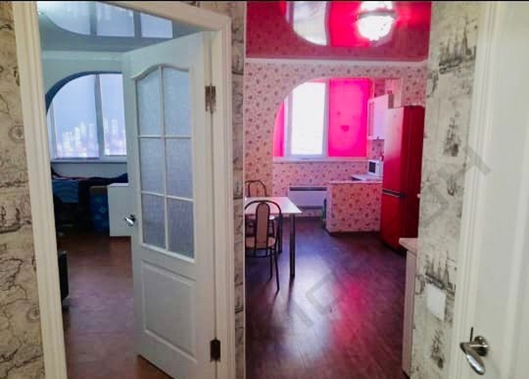 
   Продам 1-комнатную, 37 м², Тепличная ул, 104

. Фото 3.