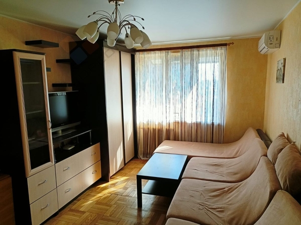 
   Продам 1-комнатную, 29.2 м², Тургенева ул, 148

. Фото 1.