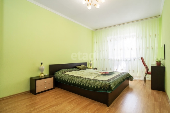 
   Продам 2-комнатную, 68 м², Ангарская ул, 1/7

. Фото 6.