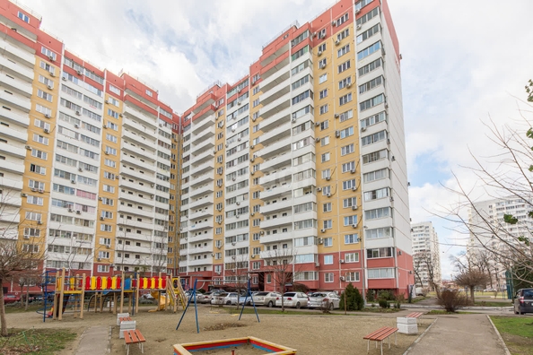 
   Продам 1-комнатную, 37.9 м², Черкасская ул, 60/1

. Фото 24.