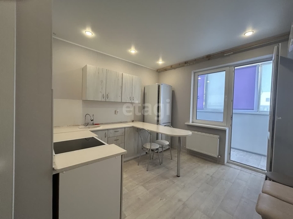 
  Сдам в аренду 2-комнатную квартиру, 50 м², Краснодар

. Фото 3.