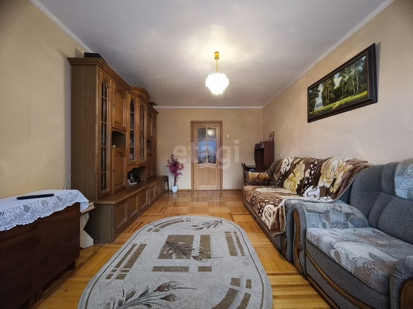 
   Продам 3-комнатную, 73 м², Ставропольская ул, 172

. Фото 2.