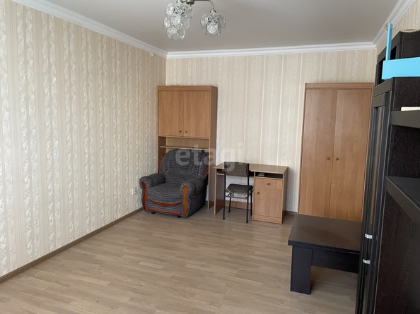 
   Продам 2-комнатную, 48.8 м², Московская ул, 140А

. Фото 5.