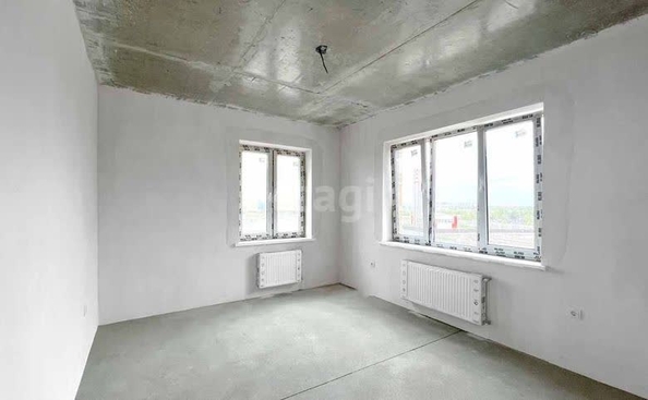 
   Продам 2-комнатную, 55.9 м², Любимово мкр, 2

. Фото 2.