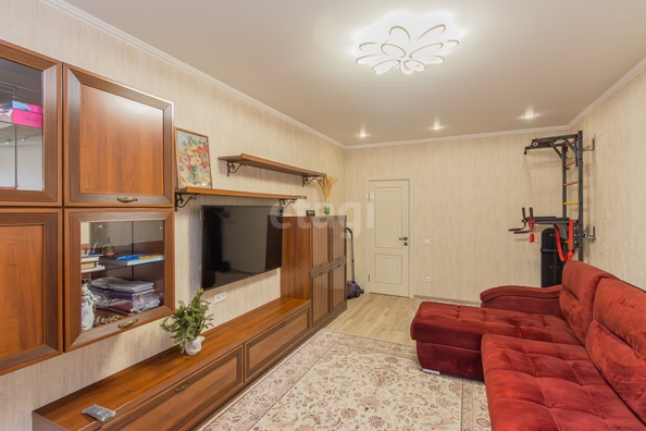 
   Продам 2-комнатную, 75 м², Восточно-Кругликовская ул, 42/3  1

. Фото 3.