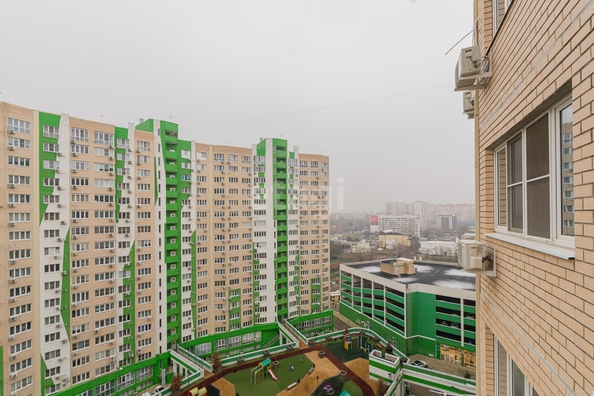 
   Продам 2-комнатную, 75 м², Восточно-Кругликовская ул, 42/3  1

. Фото 7.