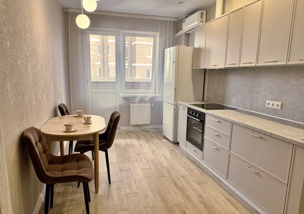 
  Сдам в аренду 2-комнатную квартиру, 70 м², Краснодар

. Фото 8.