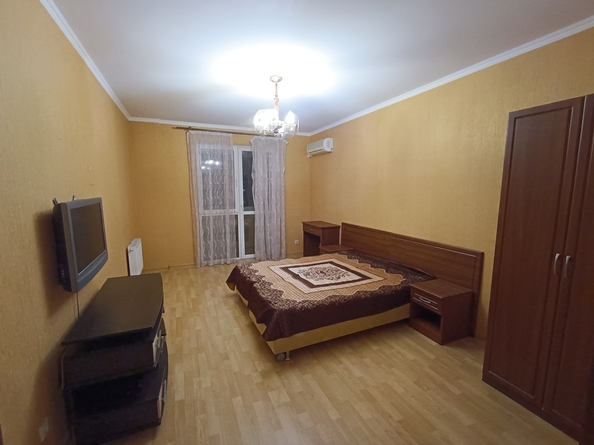 
   Продам 1-комнатную, 50 м², Промышленная ул, 9

. Фото 13.