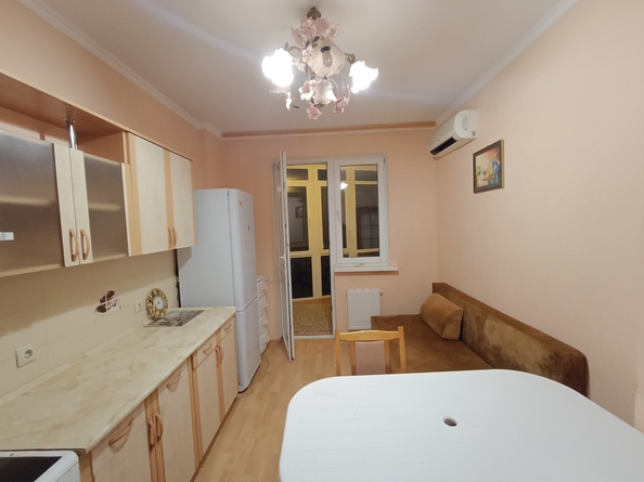 
   Продам 1-комнатную, 50 м², Промышленная ул, 9

. Фото 20.