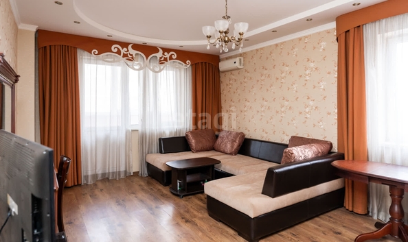 
   Продам 2-комнатную, 78.3 м², Кожевенная ул, 54/1

. Фото 10.