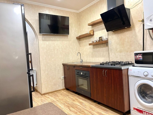 
   Продам 2-комнатную, 67 м², Краснодарская ул, 66В

. Фото 2.