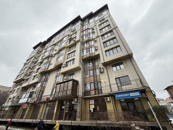 
   Продам 1-комнатную, 67 м², Новороссийская ул, 265

. Фото 27.