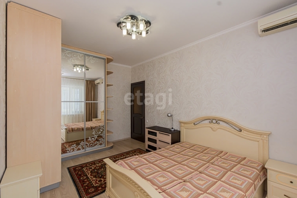 
   Продам 2-комнатную, 88.4 м², Аксайская ул, 61

. Фото 13.