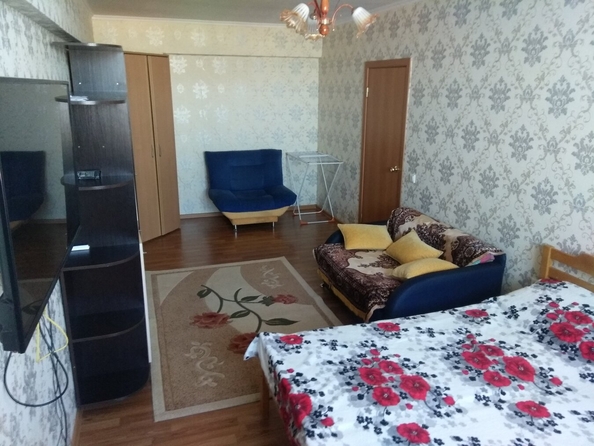 
   Продам 1-комнатную, 41 м², Заводская ул, 28Д

. Фото 1.