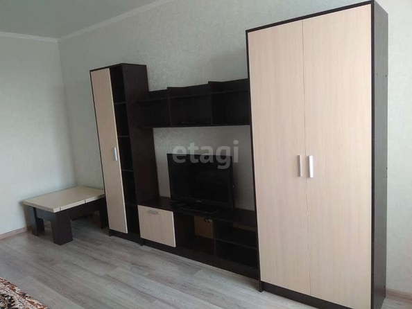 
  Сдам в аренду 1-комнатную квартиру, 40 м², Краснодар

. Фото 2.