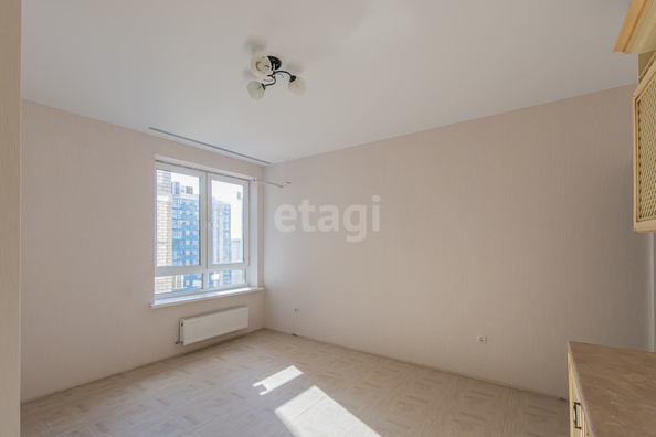 
   Продам 1-комнатную, 40.6 м², Любимово мкр, 18

. Фото 14.