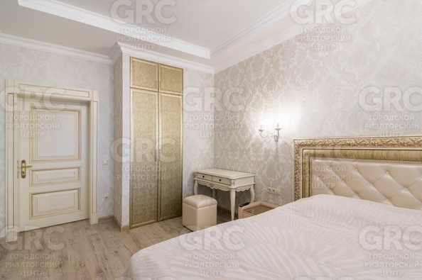
   Продам 3-комнатную, 104 м², Войкова ул, 21

. Фото 12.