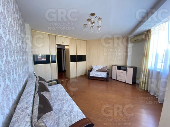 
   Продам 1-комнатную, 46 м², Одесская ул, 22

. Фото 1.