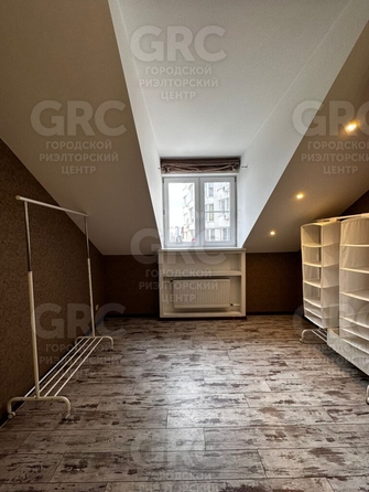 
   Продам 2-комнатную, 100 м², Одесская ул, 22/1

. Фото 2.