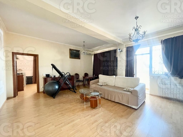 
  Продается 2-комн. квартира 67 м². Фото 1.