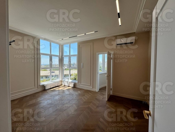 
   Продам 3-комнатную, 95 м², Невская ул, 18

. Фото 1.