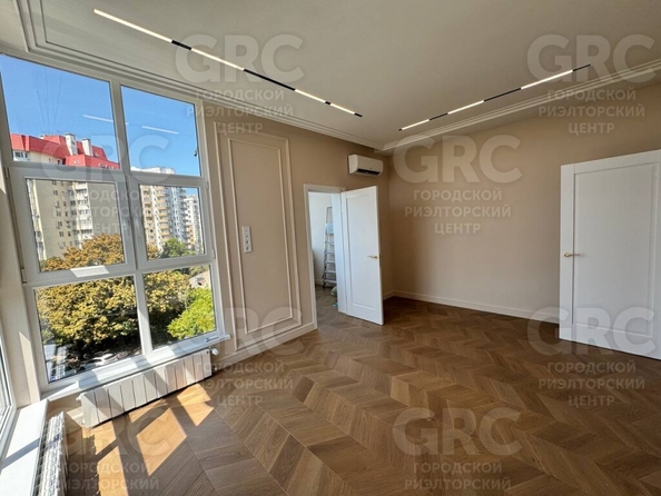 
   Продам 3-комнатную, 95 м², Невская ул, 18

. Фото 9.