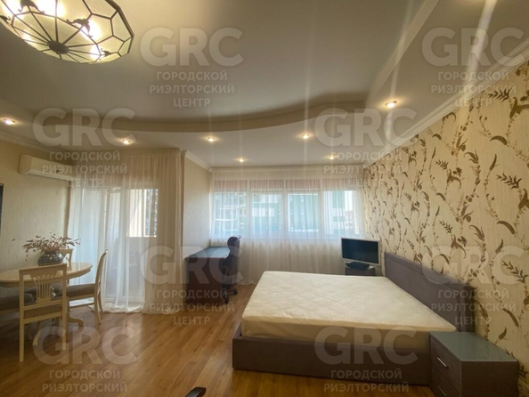 
   Продам 1-комнатную, 50 м², Горького ул, 87/1

. Фото 4.