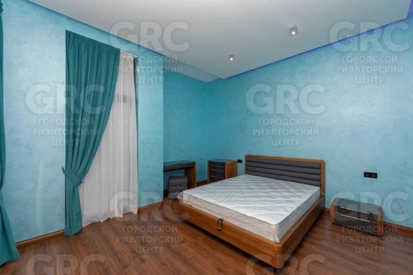 
   Продам дом, 290 м², Сочи

. Фото 11.