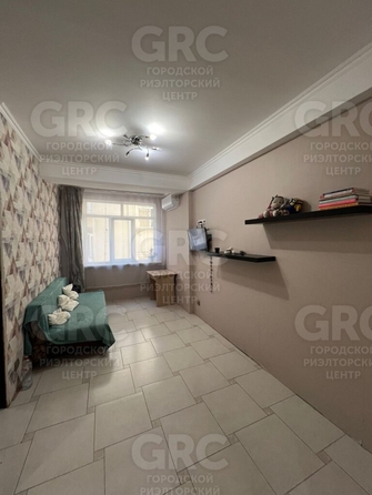 
   Продам 2-комнатную, 37.6 м², Молодогвардейская (Хостинский р-н) ул, 2/6

. Фото 2.