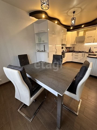 
   Продам 4-комнатную, 124.9 м², Командорская ул, 2/104

. Фото 3.