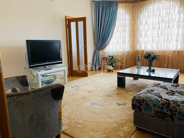 
   Продам дом, 600 м², Краснодар

. Фото 18.