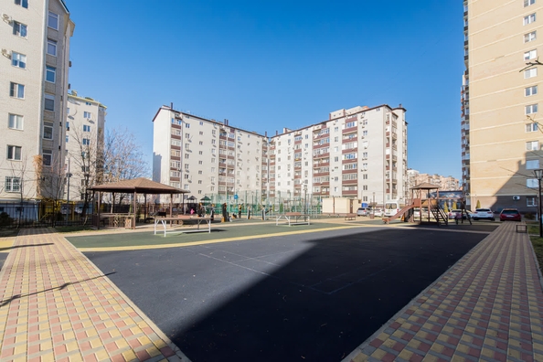 
   Продам 2-комнатную, 61.4 м², Черкасская ул, 71/1

. Фото 30.