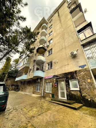 
   Продам 3-комнатную, 92 м², Бытха (Хостинский р-н) ул, 4/3

. Фото 2.