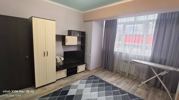 
   Продам 1-комнатную, 37 м², Единство ул, 1А

. Фото 2.