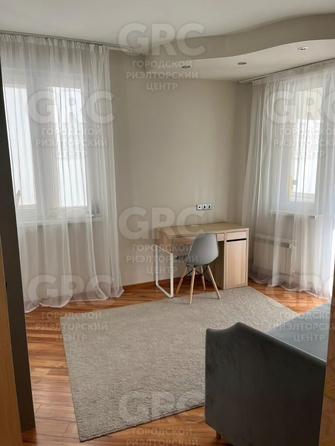 
   Продам 3-комнатную, 88 м², Юных Ленинцев ул, 10

. Фото 2.