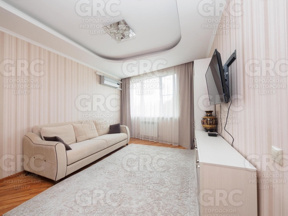 
   Продам 3-комнатную, 88 м², Юных Ленинцев ул, 10

. Фото 17.