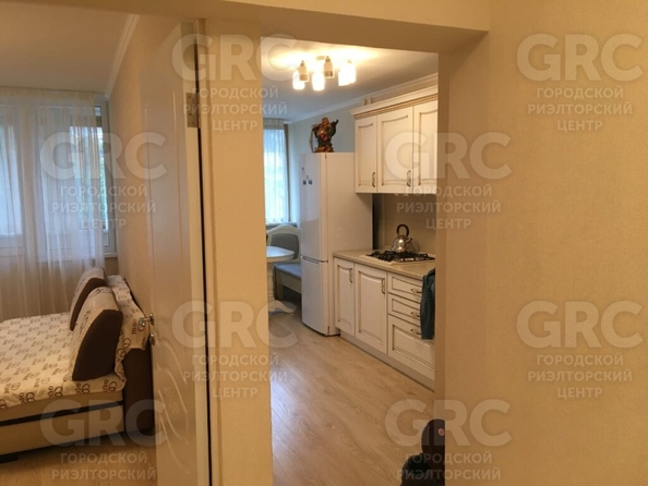 
   Продам 2-комнатную, 65 м², Островского ул, 47

. Фото 2.