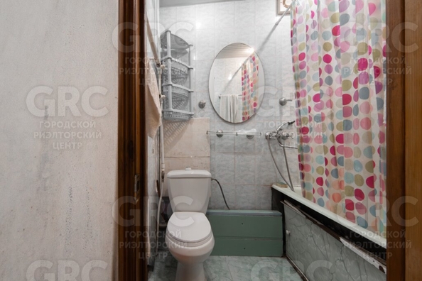 
   Продам 3-комнатную, 50 м², Есауленко (Хостинский р-н) ул, 11

. Фото 25.