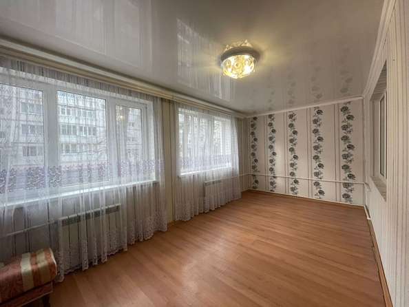 
   Продам 3-комнатную, 60 м², ГСК-16 тер

. Фото 1.