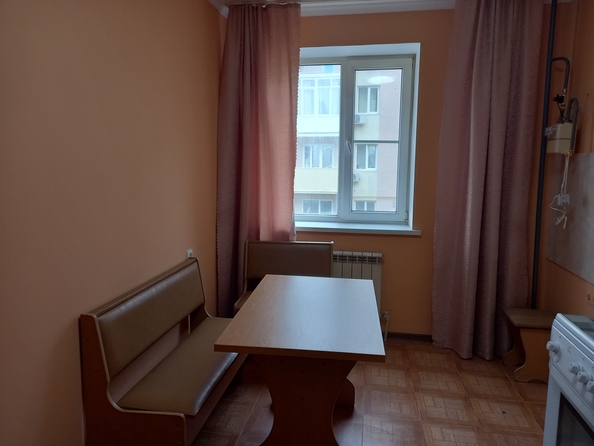 
   Продам 1-комнатную, 37 м², Стахановская ул, 19к2

. Фото 21.