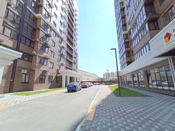 
   Продам 1-комнатную, 41 м², Омелькова ул, 93

. Фото 1.