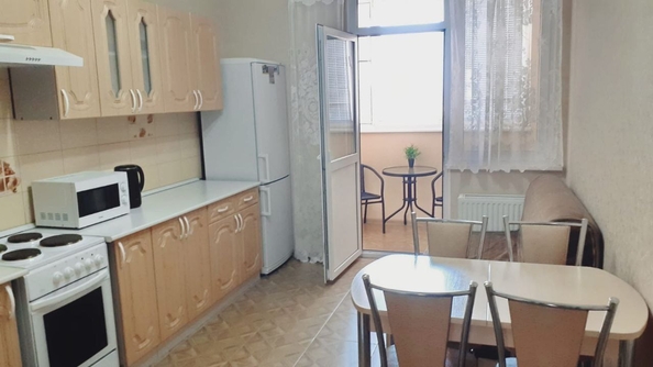 
   Продам 1-комнатную, 45 м², Таманская ул, 121к12

. Фото 5.