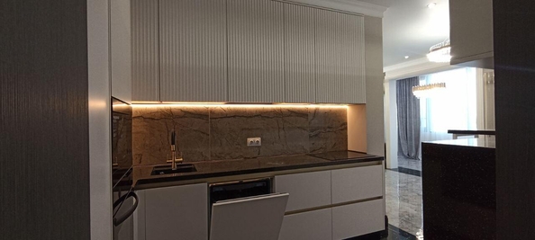 
  Продается 4-комн. квартира 130 м². Фото 6.