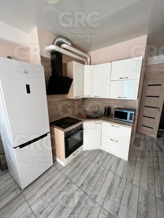 
   Продам 1-комнатную, 40.4 м², Дагомысская ул, 3/1 к2

. Фото 1.