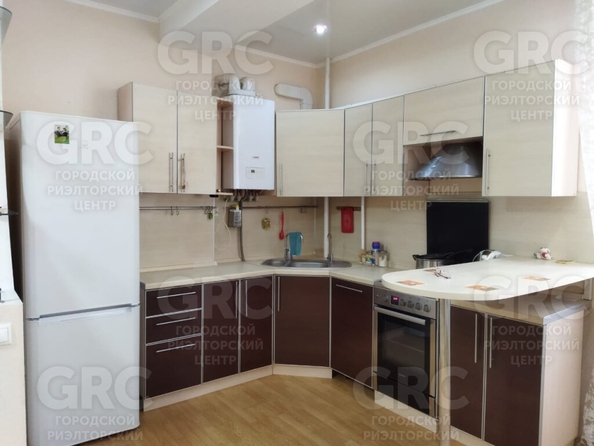 
   Продам 2-комнатную, 49.5 м², Гончарова ул, 14

. Фото 1.