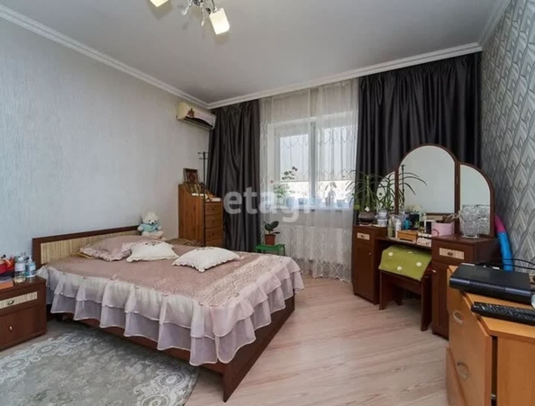 
   Продам 2-комнатную, 67.5 м², Минская ул, 122/7

. Фото 1.