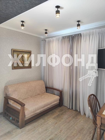 
   Продам 1-комнатную, 55 м², Макаренко ул, 30/1

. Фото 1.